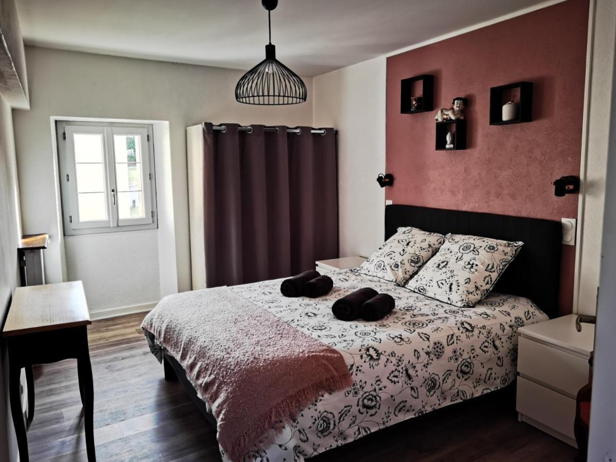 Bed and Breakfast Je Soigne Mon Assiette Saint-Laurent-d'Arce Экстерьер фото